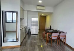 Lakeville (D22), Condominium #585937461